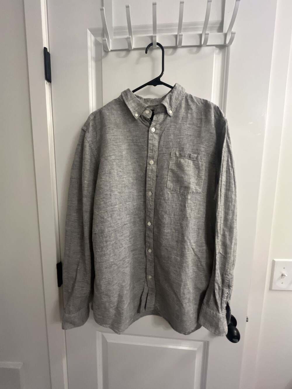 Banana Republic Men's Slim Fit Long Sleeve Textured Button-Down Shirt